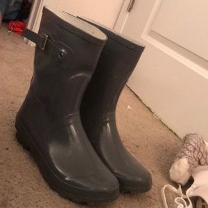 gray rain boots